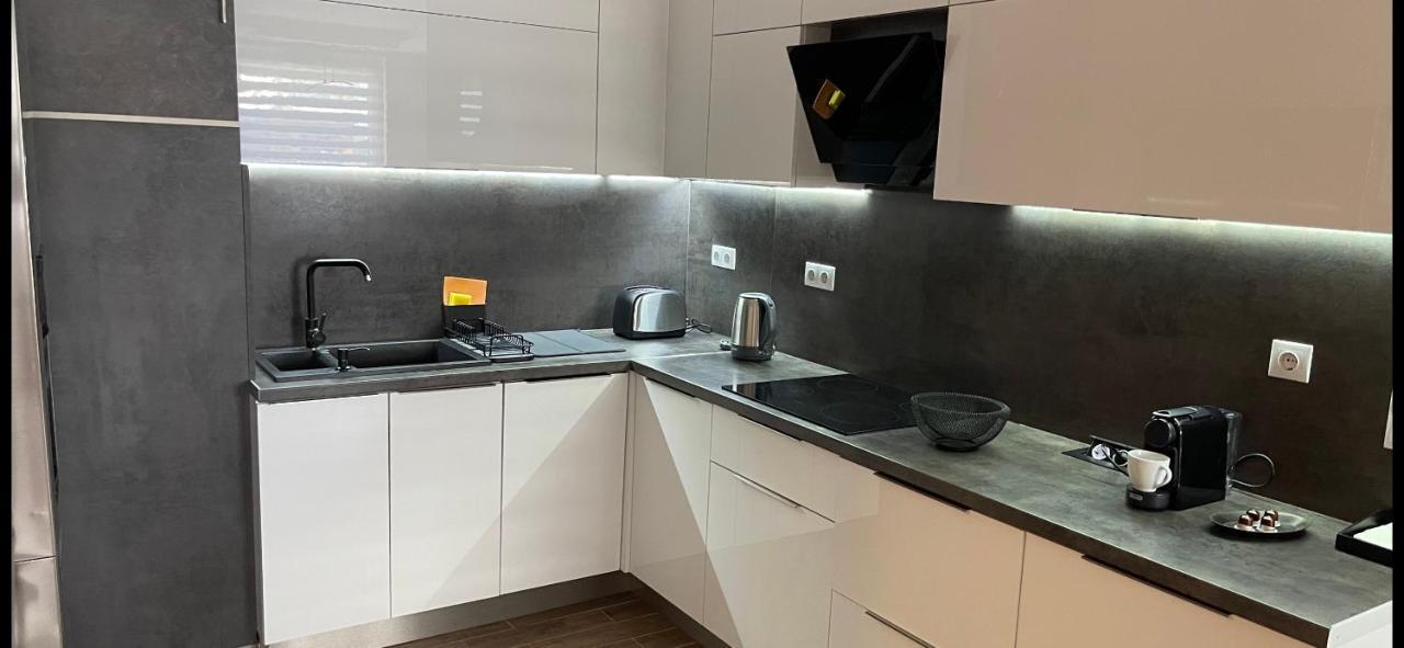 בודפשט N.Cristian Apartment מראה חיצוני תמונה